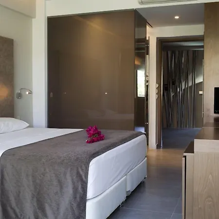 Oktober Downtown Boutique 3*