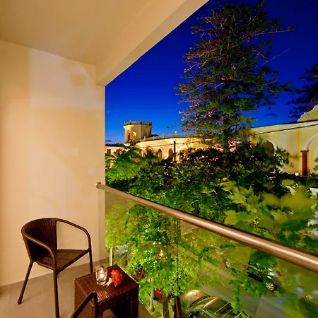 Oktober Downtown Boutique