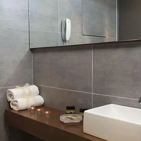 Oktober Downtown Boutique Rhodes City