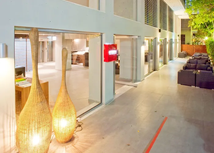 Oktober Downtown Boutique ホテル