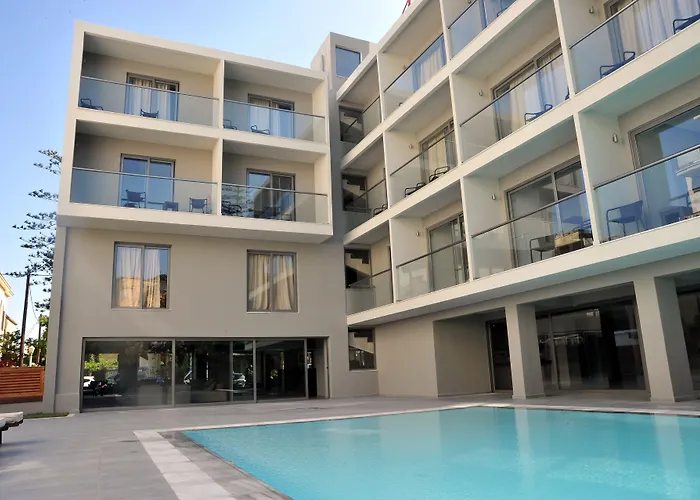 ホテル Oktober Downtown Boutique Rhodes City