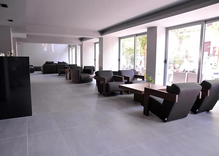 ホテル Oktober Downtown Boutique 3*