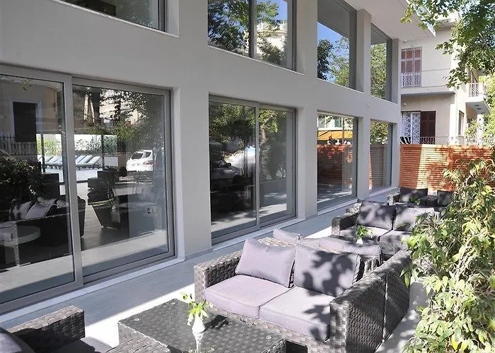 Oktober Downtown Boutique 3*