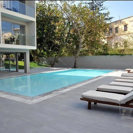 Oktober Downtown Boutique Szálloda