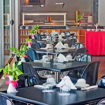 Oktober Downtown Boutique Hotel