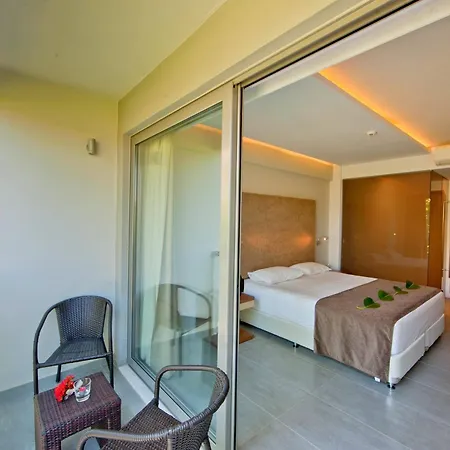 Oktober Downtown Boutique Hotel