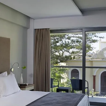 Szálloda Oktober Downtown Boutique 3*